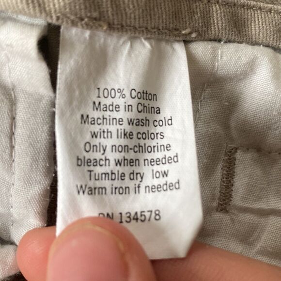 Vineyard Vine Size 10 Khaki Pants - Picture 3 of 5